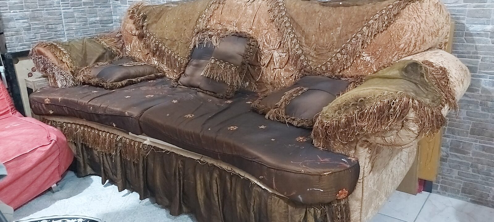 Jeddah, Household Items, SAR 350,  Sofa Set Total 6 Seat