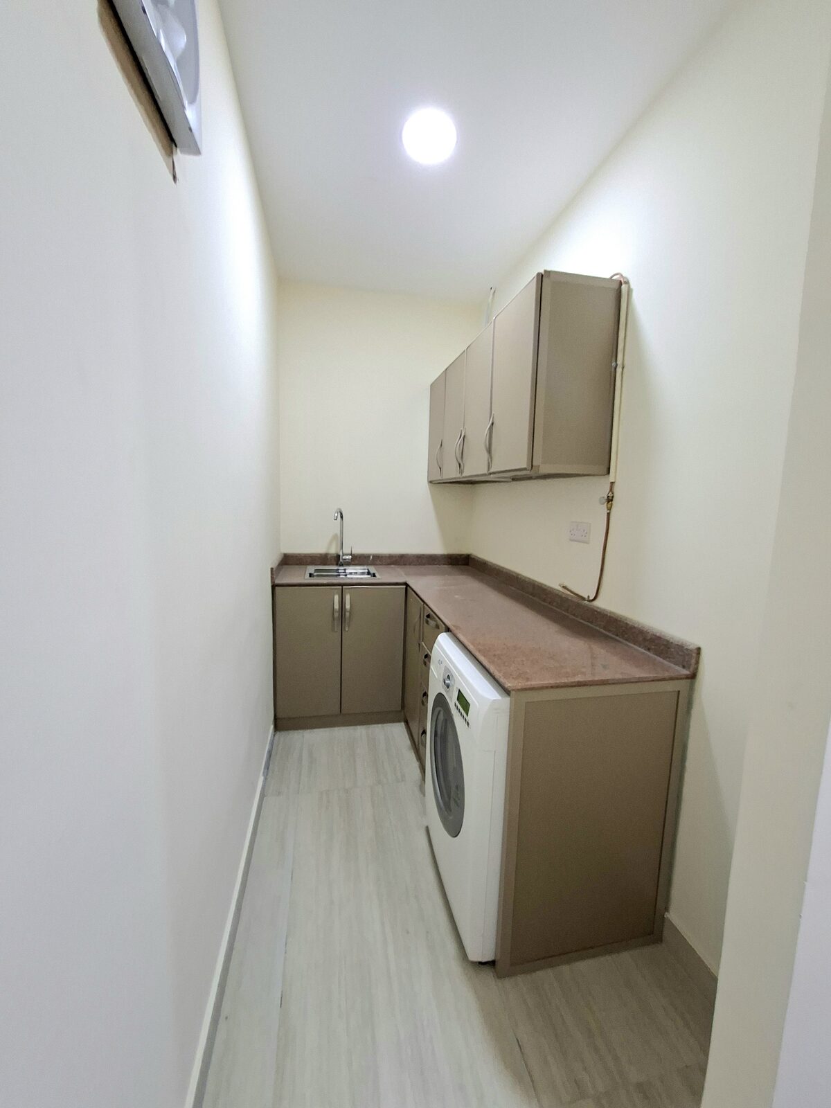 Hoora, Apartments, Flats, Houses & Villas, BHD 185/month,  Furnished,  Studio,  Fully Furnished New Studio With Unlimited Ewa In Hoora,Neat & Clean Flat@ 35547951