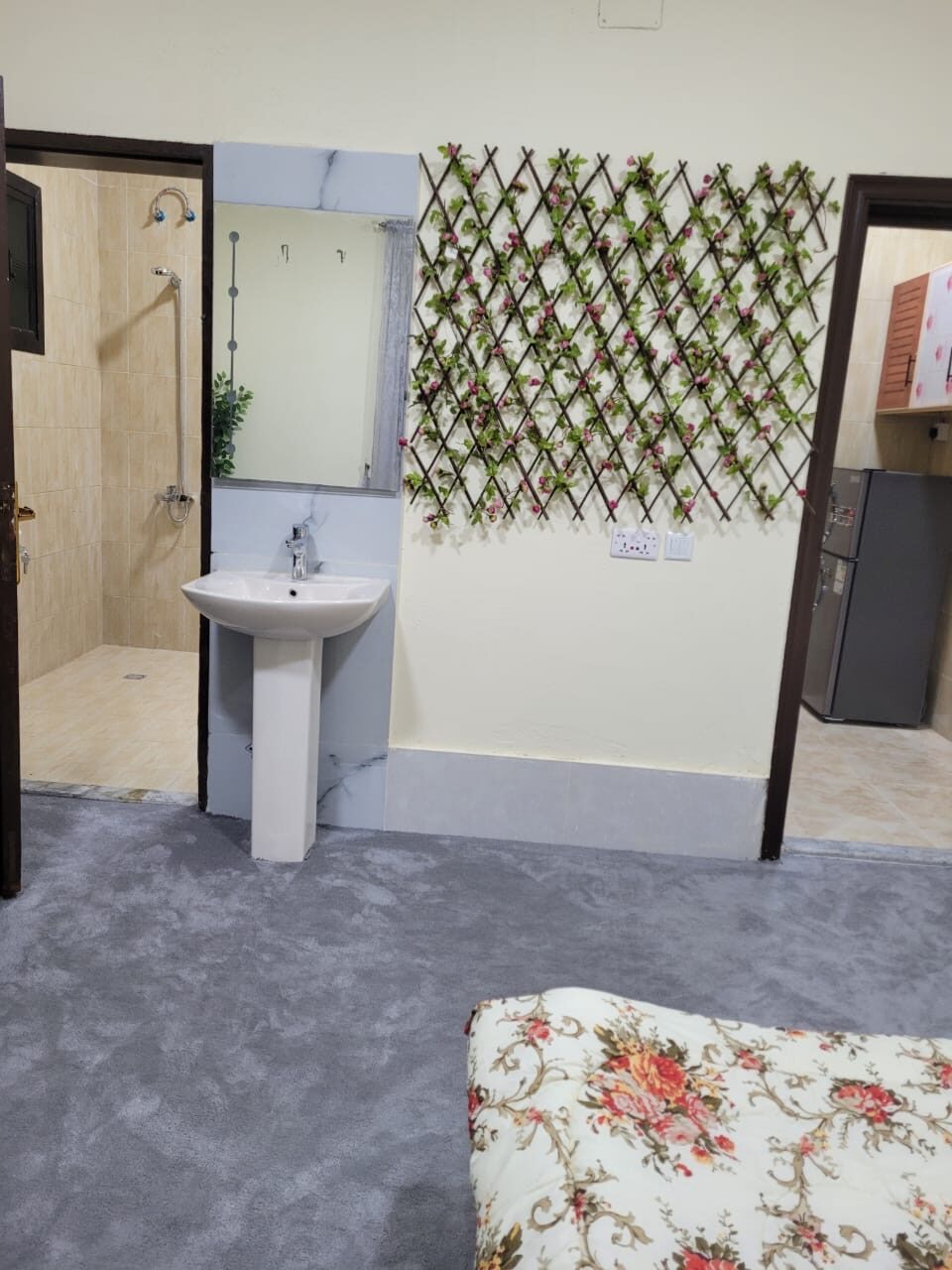 Jeddah, Housing Exchanges, SAR 75/day,  Studio Room For Rent ( Daily Or Monthly)