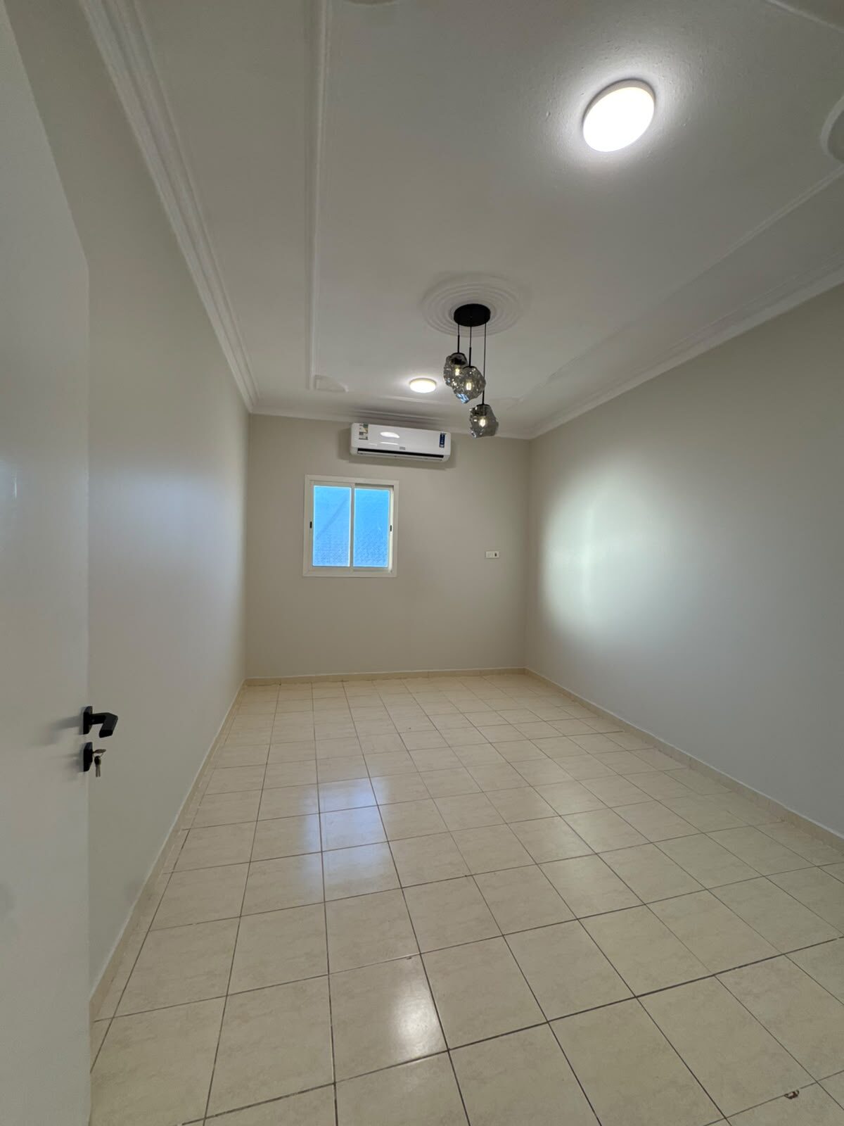 Al Malaz, Apartments, Flats, Houses & Villas, SAR 55000/year,  3 BR,  Family Apartment With 3 Beadrooms 3 Bath Big Kitchen 2nd Floor Without Lift