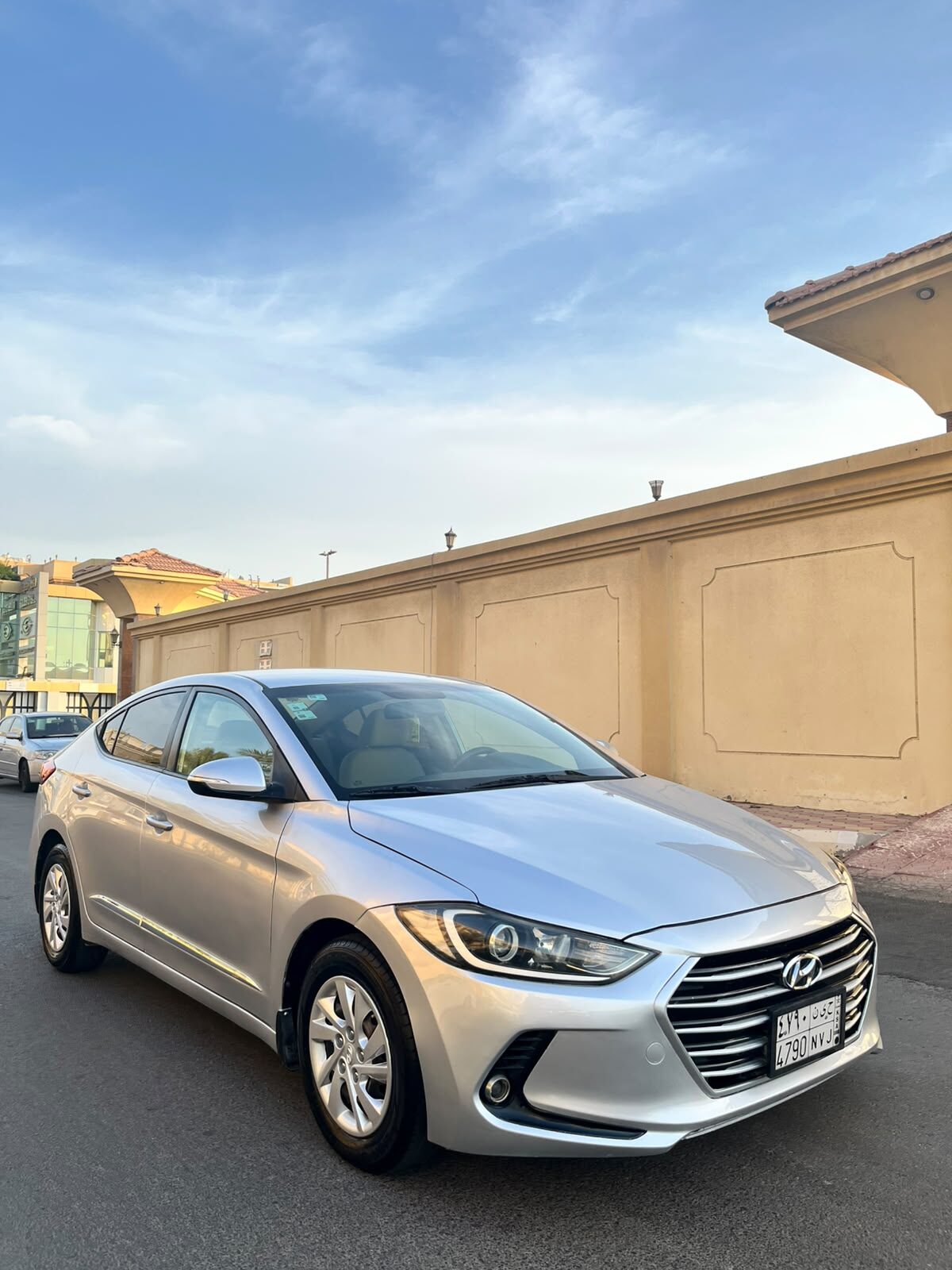 Jeddah, Vehicles, Cars & Trucks , SAR 32000,  Hyundai Elantra,  2017,  Automatic,  240 KM,    Good Condition