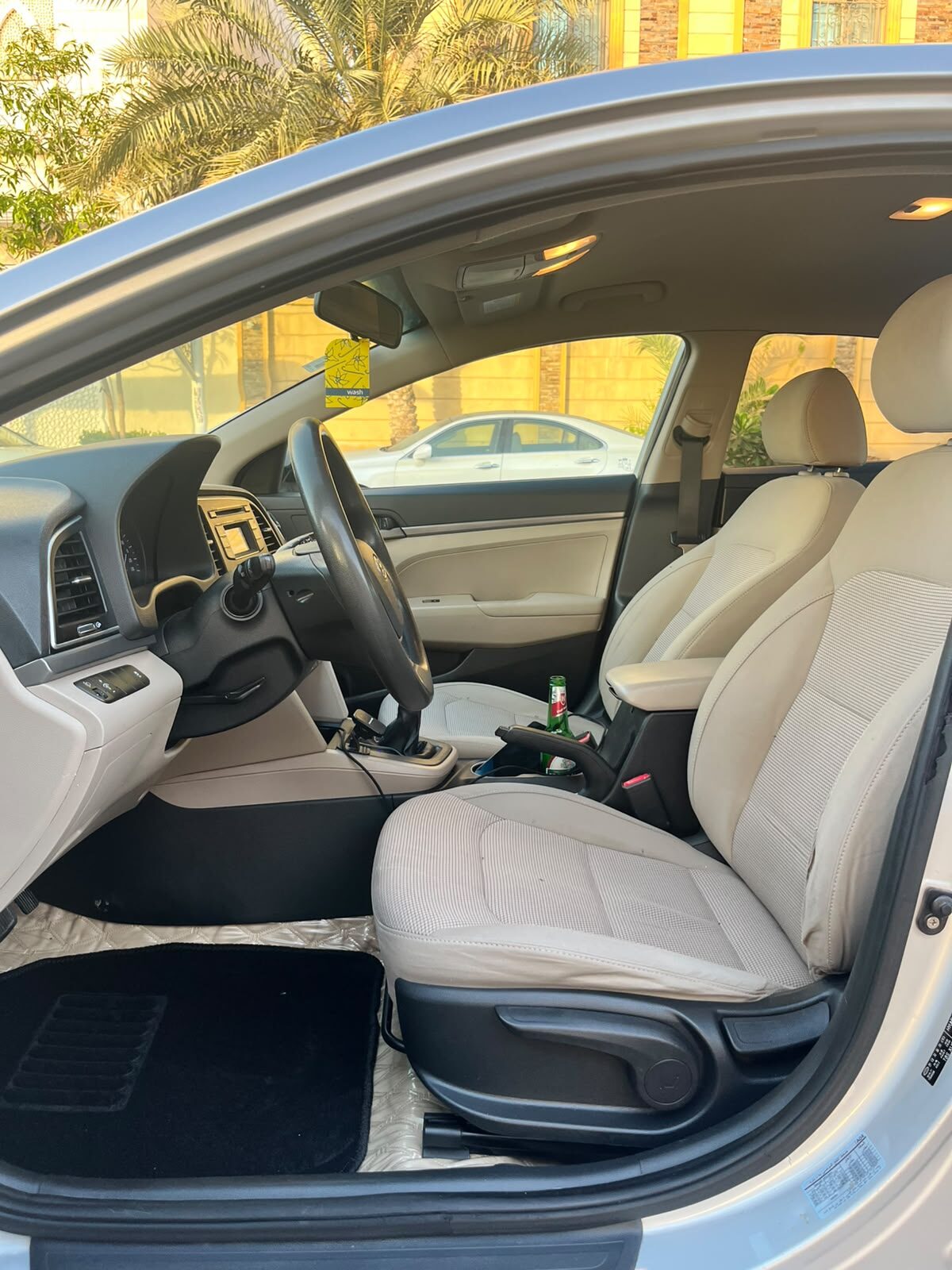 Jeddah, Vehicles, Cars & Trucks , SAR 32000,  Hyundai Elantra,  2017,  Automatic,  240 KM,    Good Condition