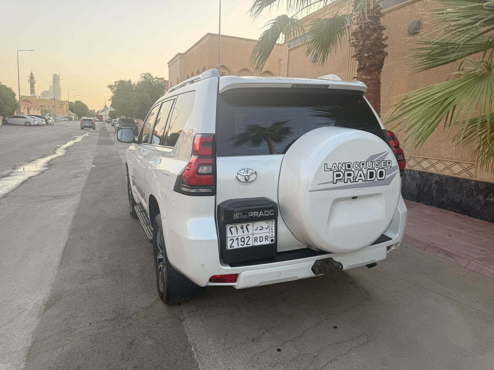 Riyadh, Vehicles, Cars & Trucks , SAR 133000,  Toyota Prado,  2022,  Automatic,  146000 KM,    V6 GCC Version