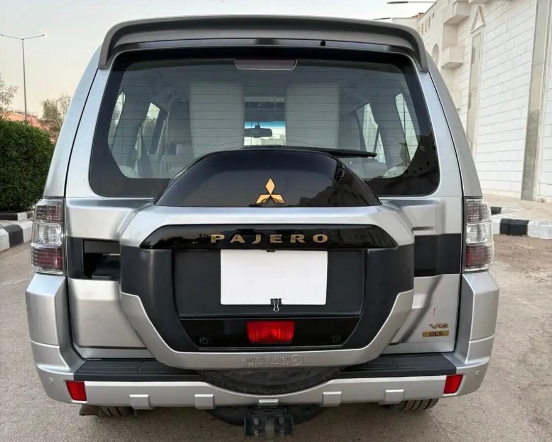 Riyadh, Vehicles, Cars & Trucks , SAR 85000,  MITSUBISHI PAJERO,  2022,  Automatic,  78000 KM,  GOLD EDITION FULL OPTION V6 GLS 100 % ORIGINAL D