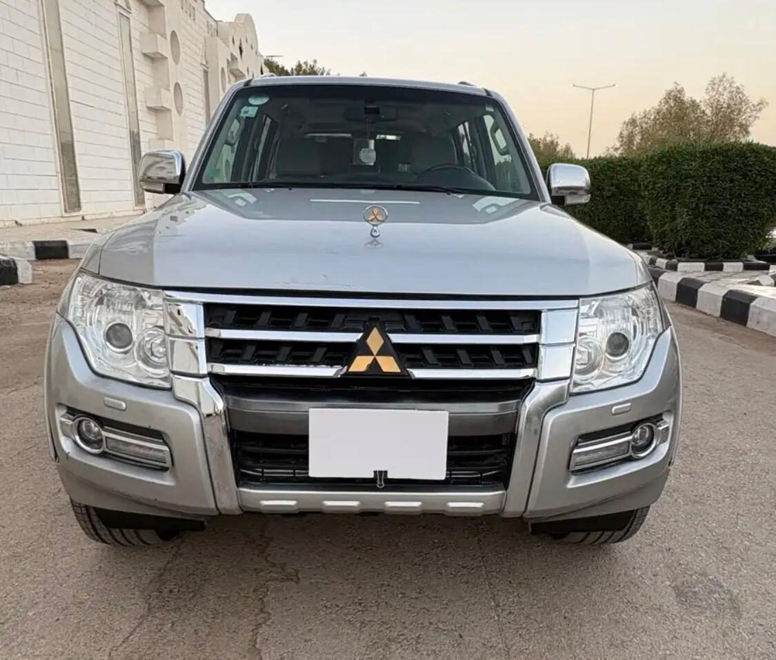 Riyadh, Vehicles, Cars & Trucks , SAR 85000,  MITSUBISHI PAJERO,  2022,  Automatic,  78000 KM,  GOLD EDITION FULL OPTION V6 GLS 100 % ORIGINAL D