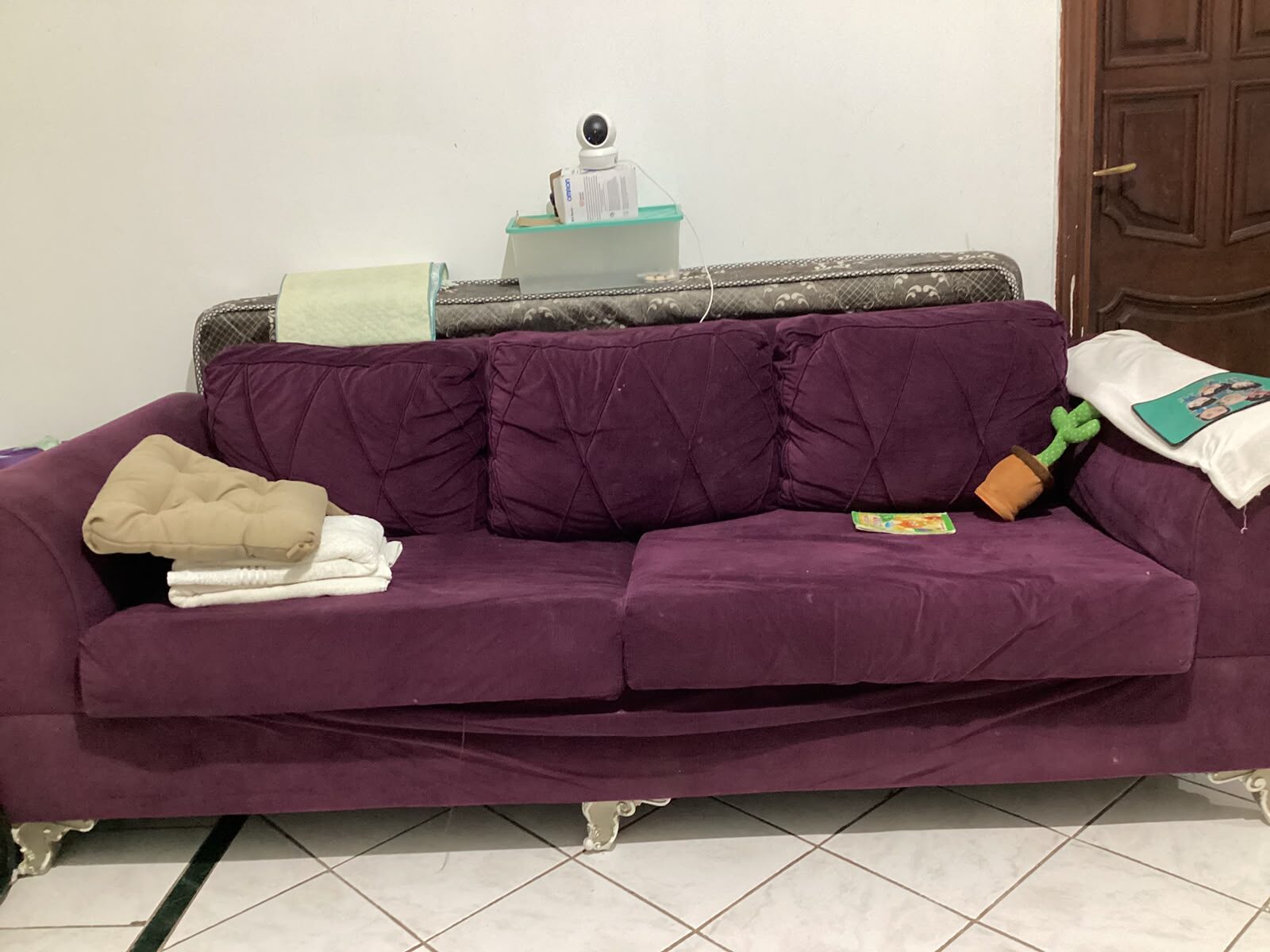 Jeddah, Furniture, SAR 1700,  Final Exit Sale - Very Good Furniture From IKEA And Home Box For Cheap Price