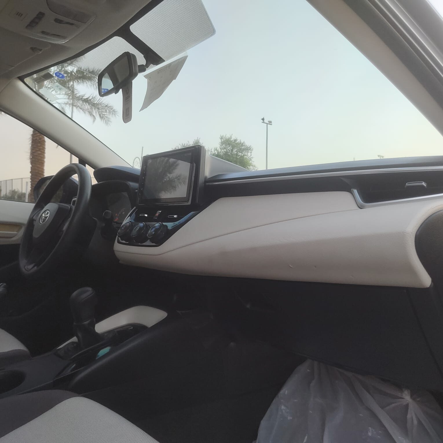 Riyadh, Vehicles, Cars & Trucks , SAR 57000,  TOYOTA COROLLA  B,  2022,  Automatic,  90000 KM,  FULL OPTION PUSH START SUN ROOF ALLOY WHEELS  1.5  LITER