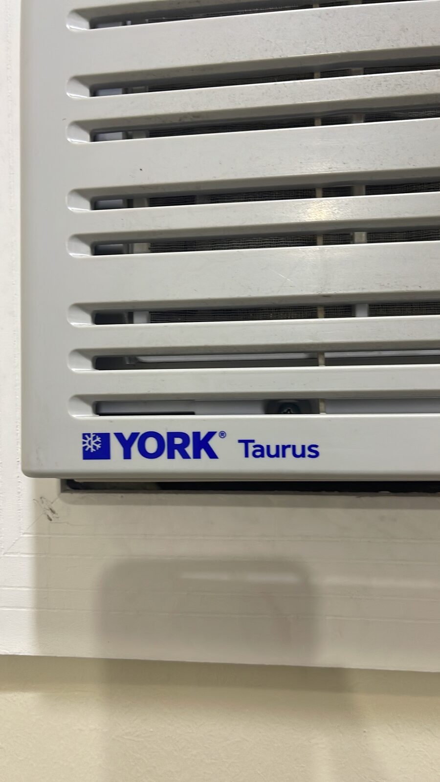 Riyadh, Air Conditioners, SAR 999,  York Window A/C 2Ton