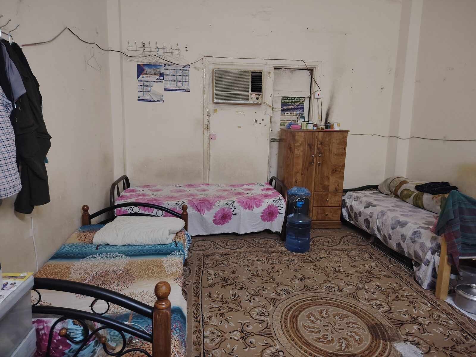 Al Batha, Bedspace For Rent, SAR 200/month,  1 Bedspace Available Batha Bangladeshi Per Month 200 Sar