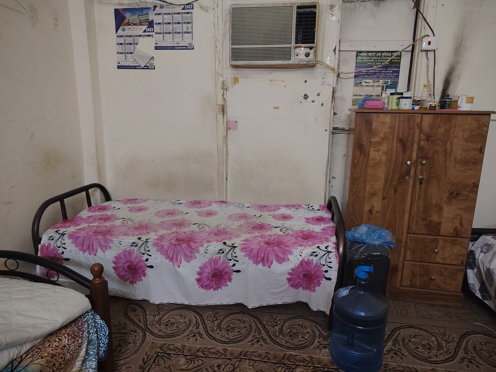 Al Batha, Bedspace For Rent, SAR 200/month,  1 Bedspace Available Batha Bangladeshi Per Month 200 Sar