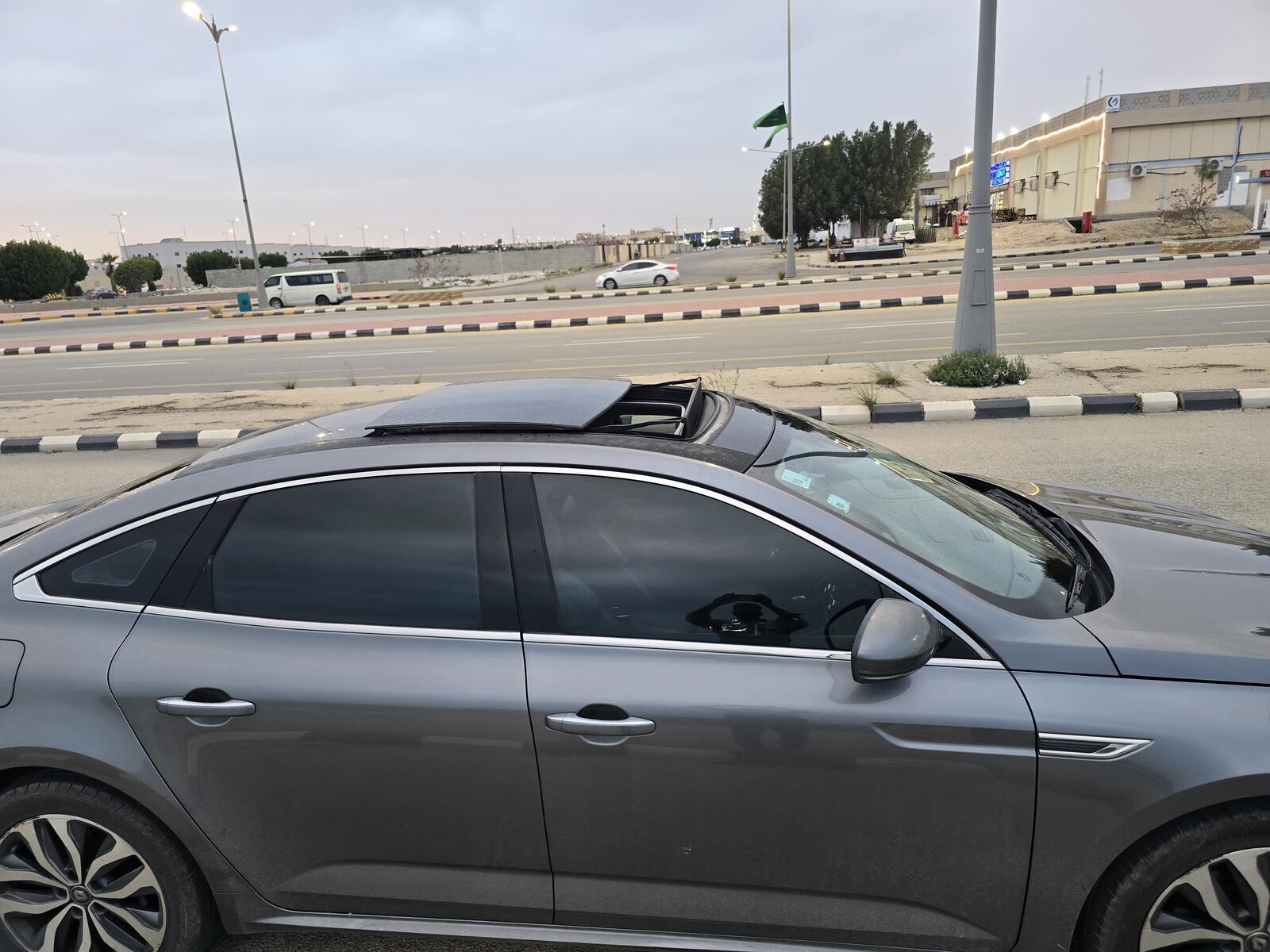 Jubail, Vehicles, Cars & Trucks , SAR 34000,  Renault Talisman,  2018,  Automatic,  154750 KM,    Model Full Option Excellent Condition Jubail
