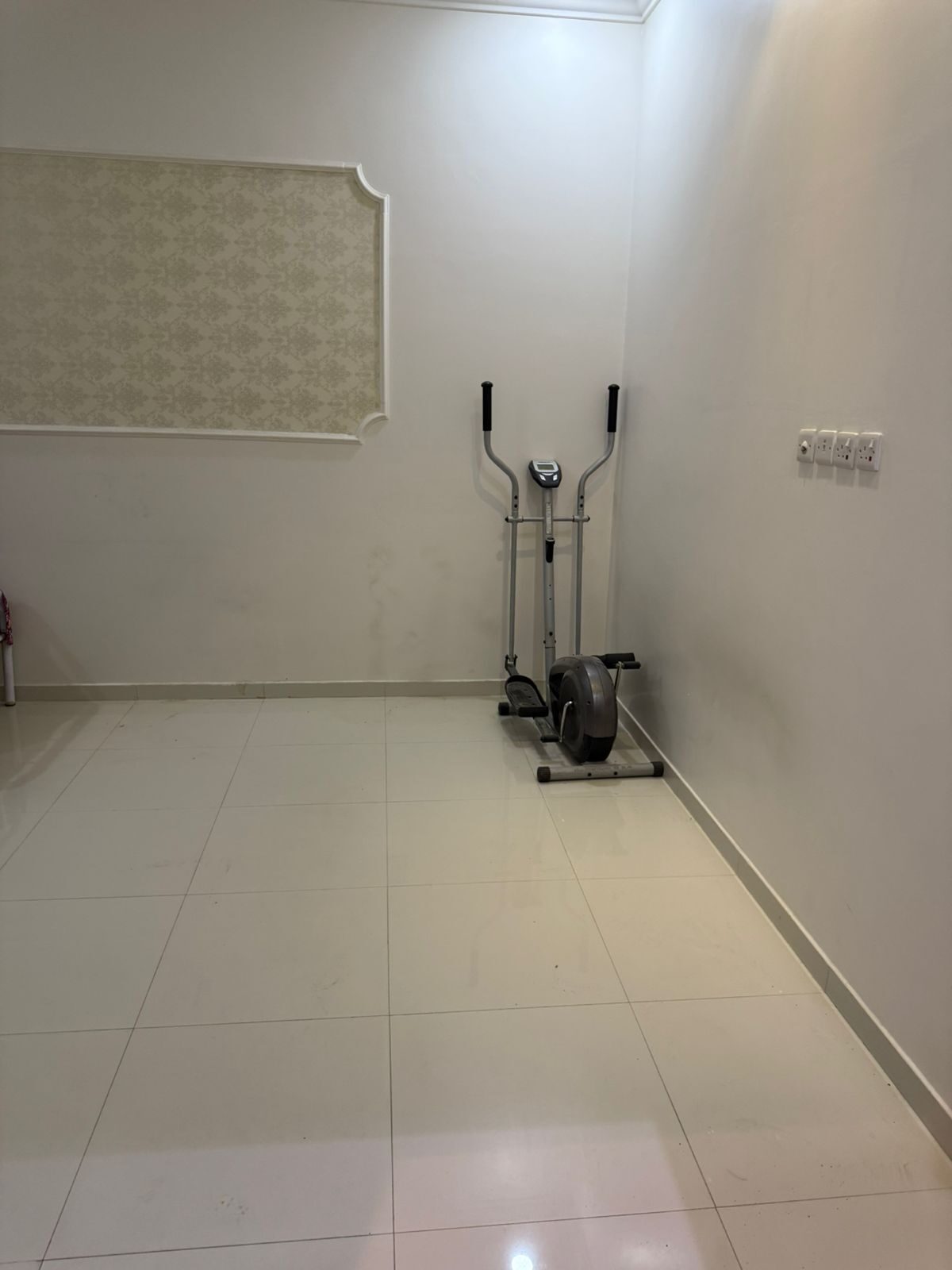 Al Narjis, Rooms for Rent, SAR 2000/month,  Furnished,  Sami Furnished Room For Rent For Executive Bachelor/ Small Family