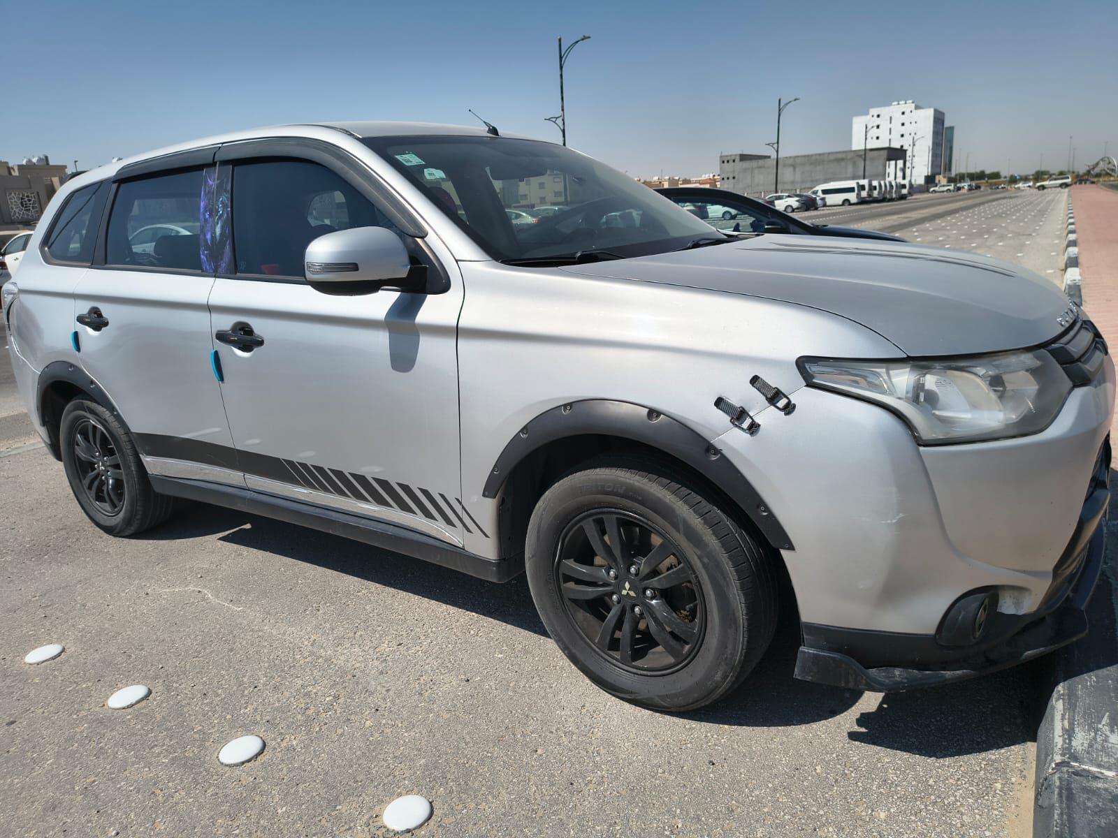 Hofuf, Vehicles, Cars & Trucks , SAR 1650,  Mitsubishi Outlander,  2015,  280141 KM,  Rent On