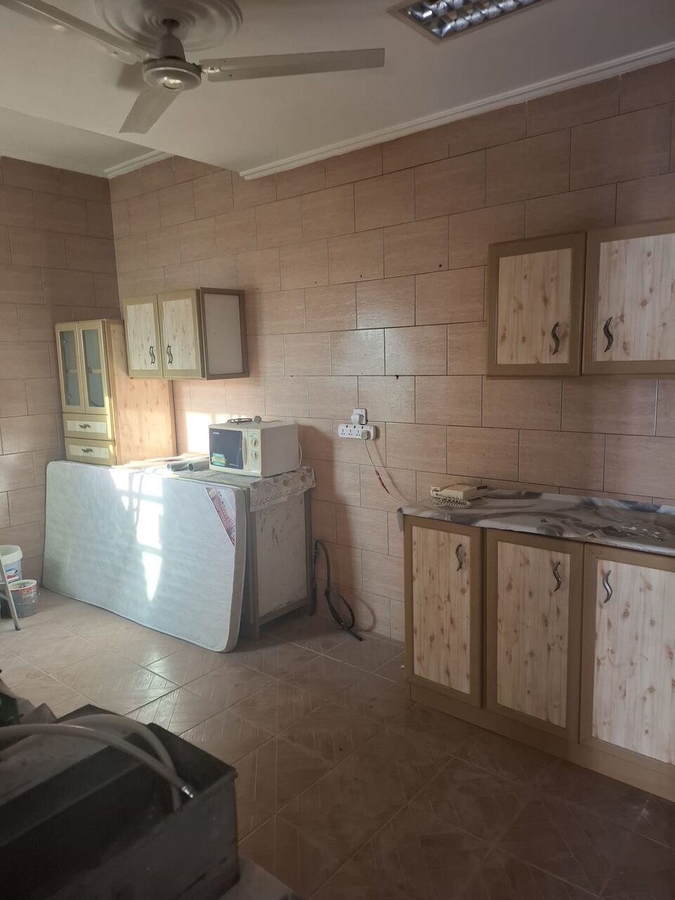 Busaiteen, Apartments, Flats, Houses & Villas, BHD 230/month,  3 BR,  130 Sq. Meter,  Flat For Rent In Busaiteen.Three Bedrooms,two Bathrooms,kitchen,balcony And Parking Area.