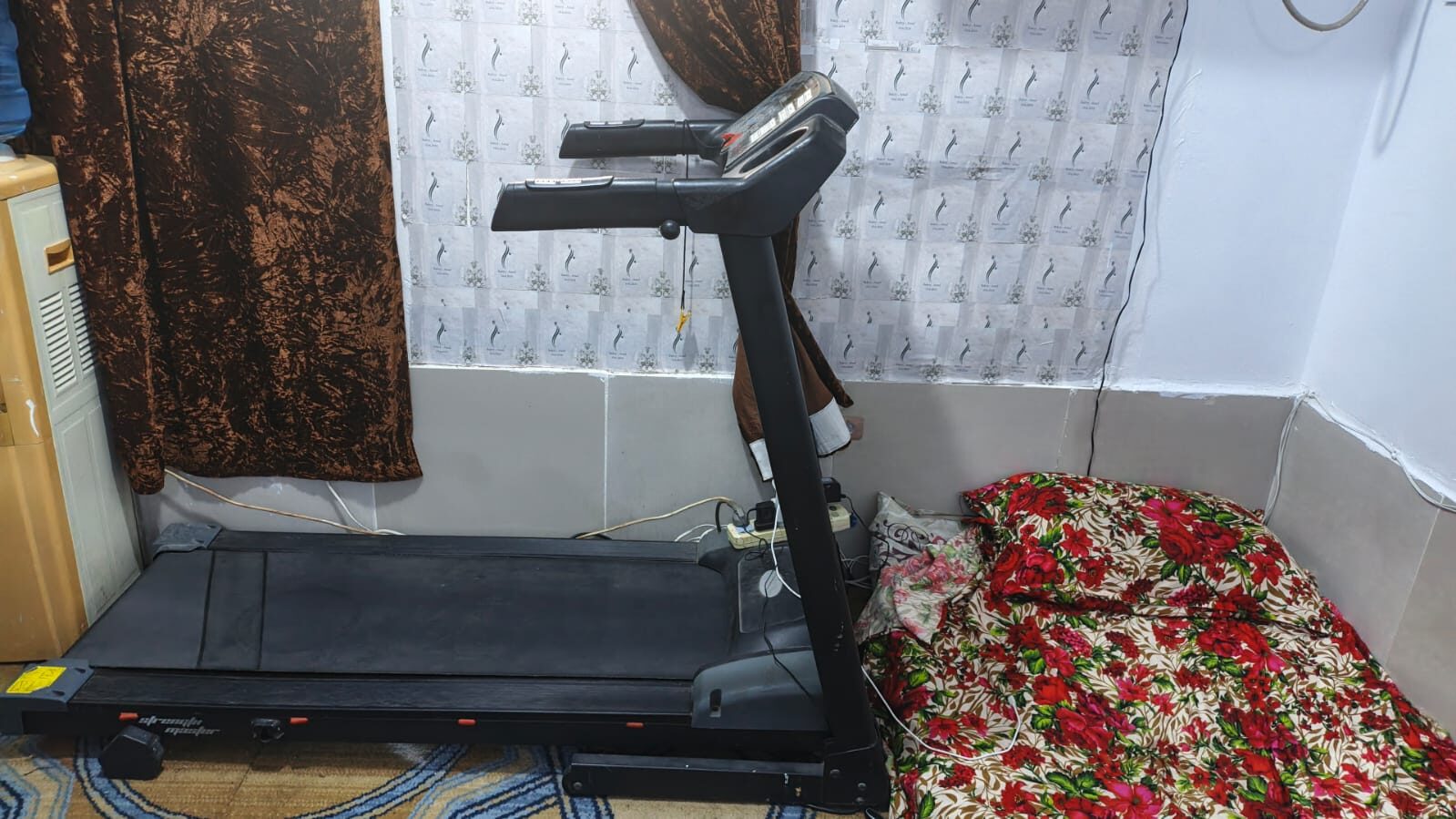 Jeddah, Health & Beauty Items, SAR 350,  Selling Used Treadmill