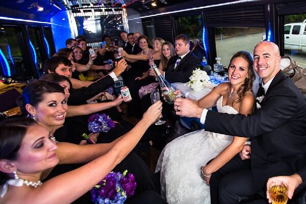 Austin, Pick Up & Drop Off, Wedding Limo Austin | Luxury Limousines For Your Special Day