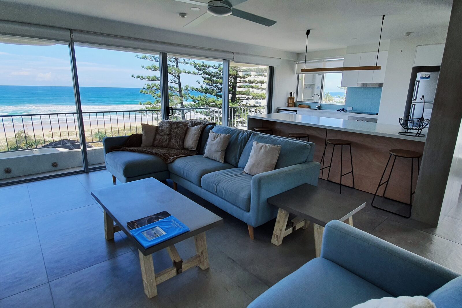Sydney, Apartments, Flats, Houses & Villas, Surfers Paradise Holiday Apartments |  Surfers Chalet Holiday Apartments