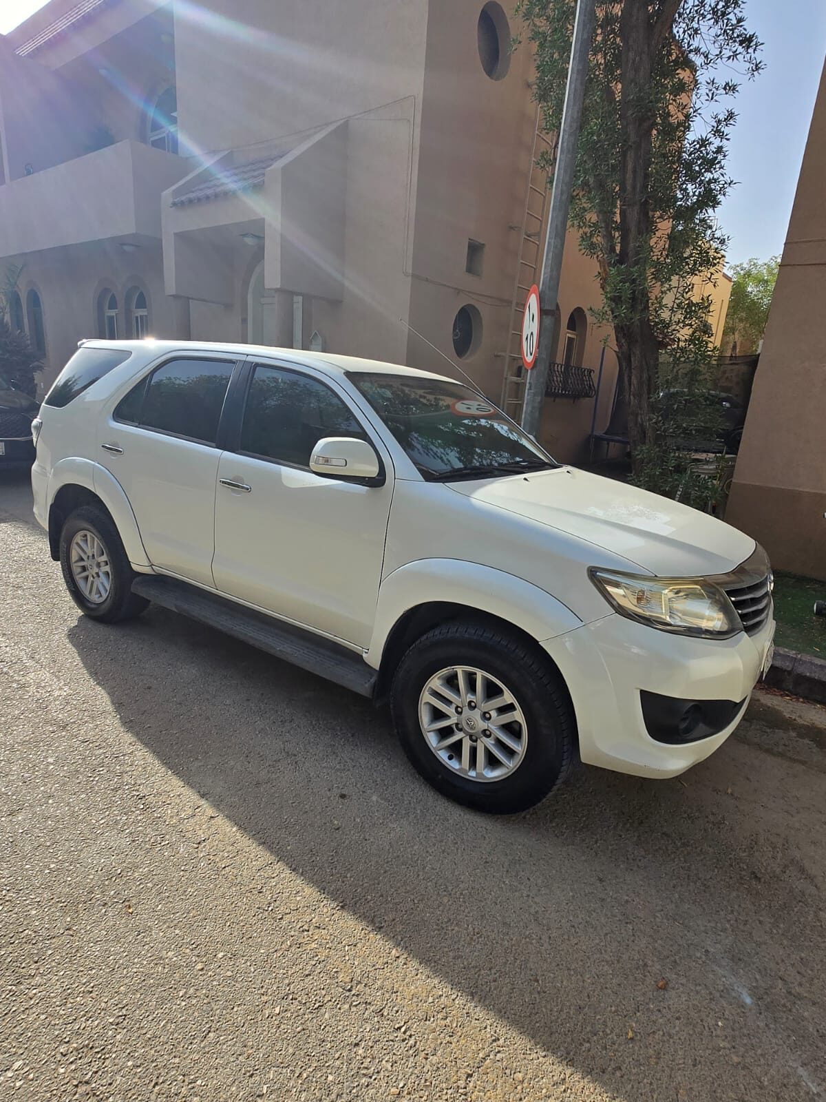 Riyadh, Vehicles, Cars & Trucks , SAR 62000,  Toyota Fortuner,  2015,  Automatic,  179000 KM,  Very Good Conditions  4x4 Car