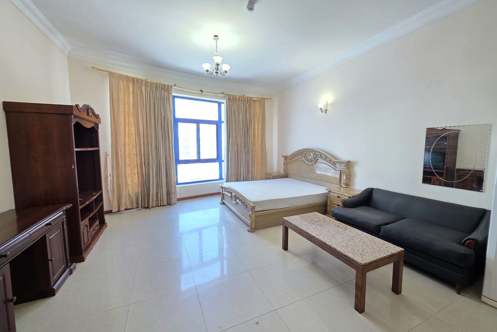 Juffair, Apartments, Flats, Houses & Villas, BHD 200/month,  Furnished,  Studio,  60 Sq. Meter,  Large Studio Flat | Free Internet & H/k | Family Bulding | With CPR Address | Near Ramez M