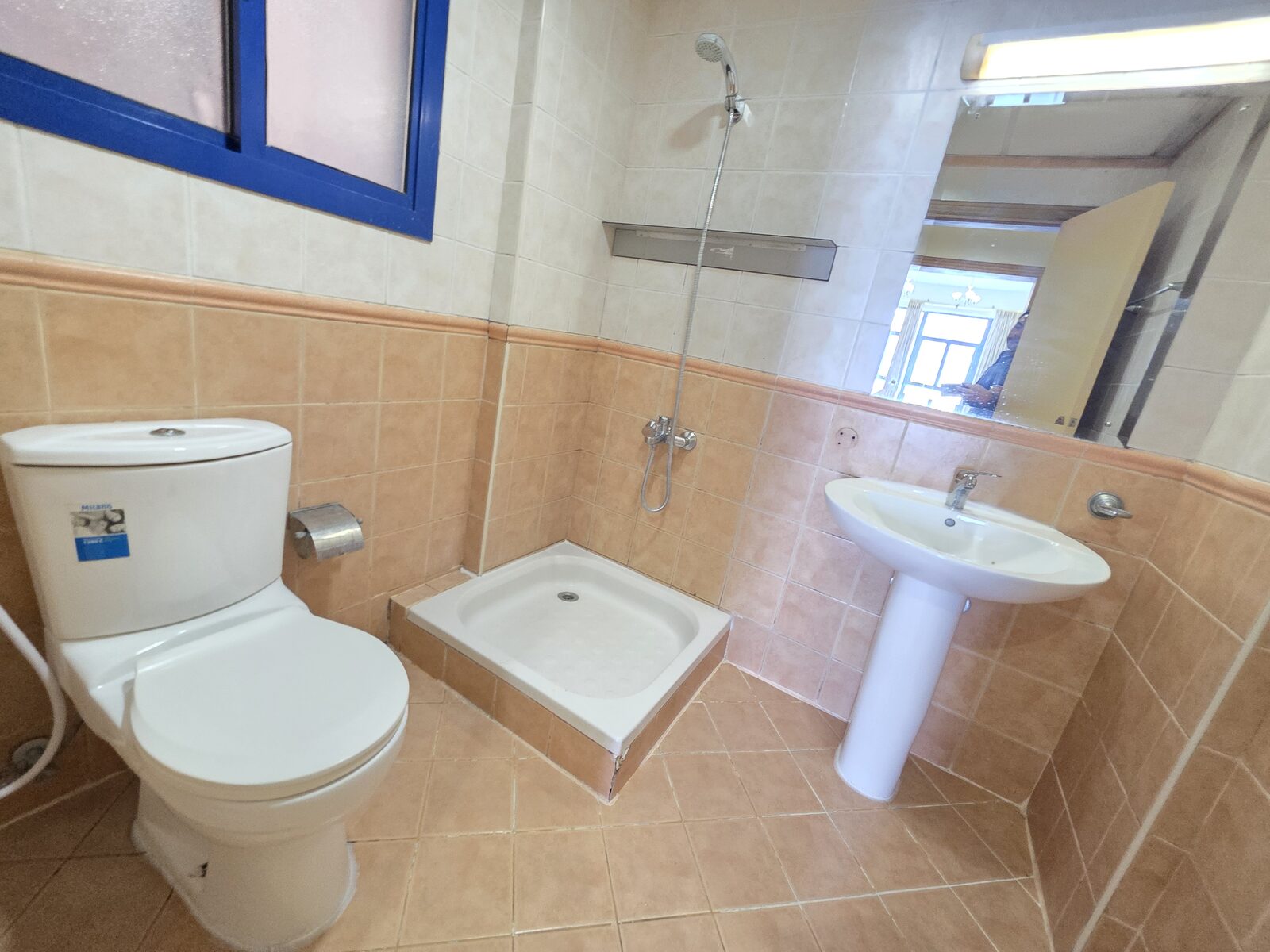 Juffair, Apartments, Flats, Houses & Villas, BHD 200/month,  Furnished,  Studio,  60 Sq. Meter,  Large Studio Flat | Free Internet & H/k | Family Bulding | With CPR Address | Near Ramez M