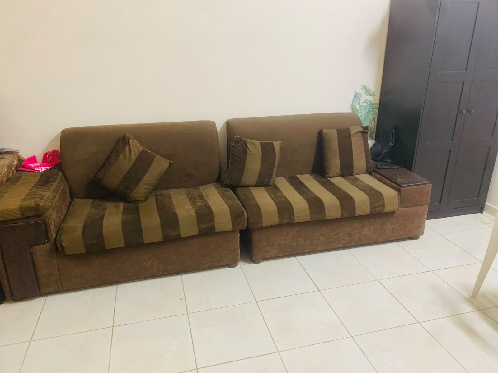Jeddah, Furniture, SAR 2000,  House Furniture For Sale (FINAL EXIT) Urgent Sale.