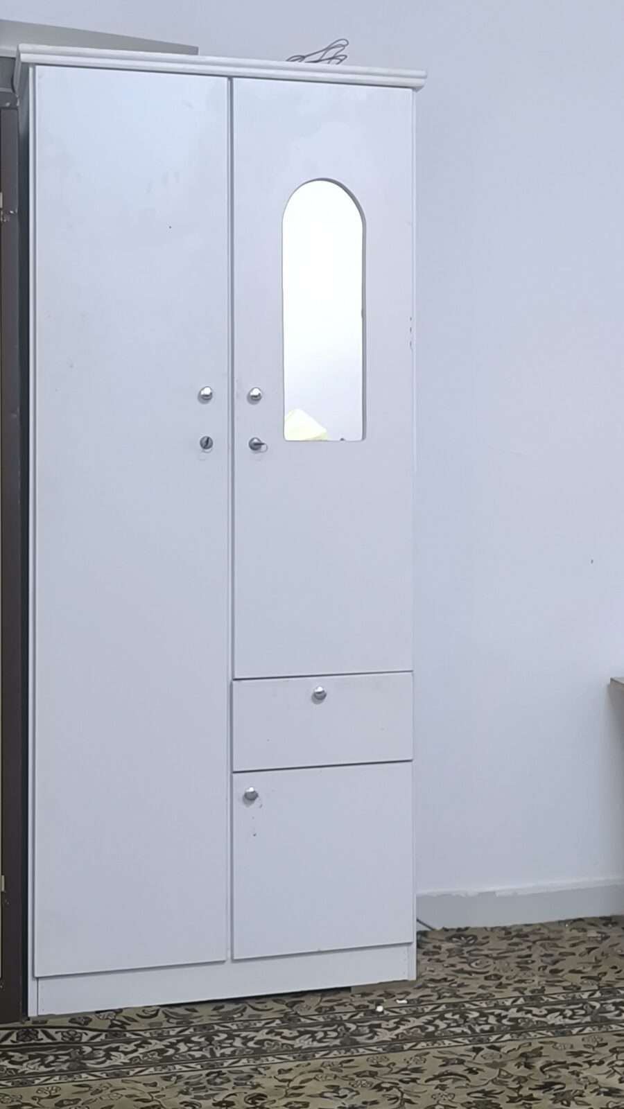 Abqaiq, Furniture, SAR 400,  Cupboard And Washing Machine