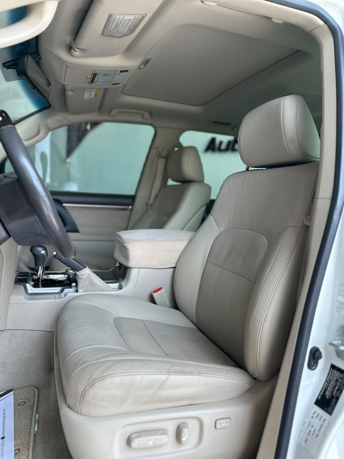 Riffa, Vehicles, Cars & Trucks , BHD 17900,  TOYOTA LAND CRUISER GXR GRAND TOURING V8 2019 WHITE,  2019,  Automatic,  167000 KM,