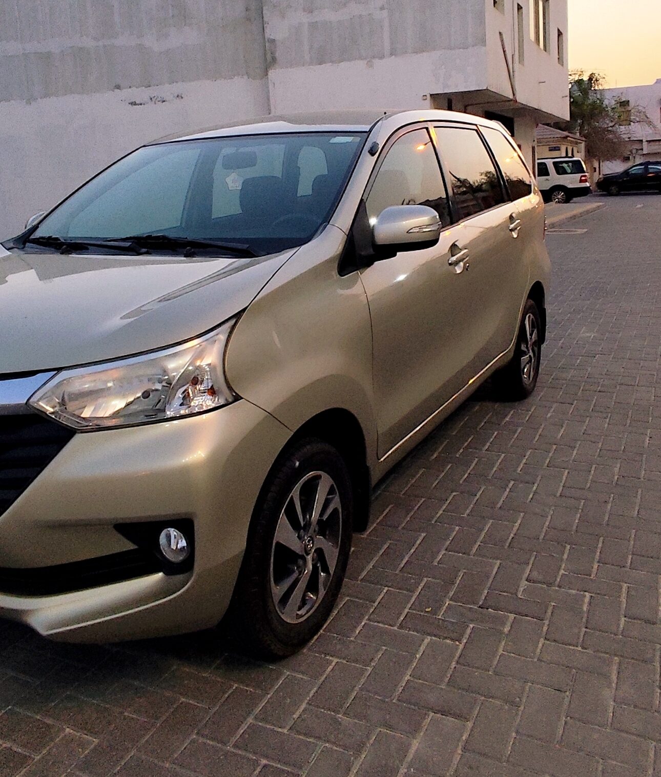 Manama, Vehicles, Cars & Trucks , BHD 3100,  Toyota Avanza,  2017,  Automatic,  71500 KM,