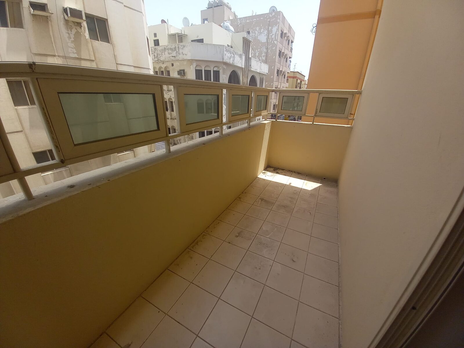 Hoora, Apartments, Flats, Houses & Villas, BHD 300/month,  2 BR,  # 2 BEDROOMS,2 BATHROOMS,HALL,KITCHEN,FULLY FURNISHED WITH EWA -300 #