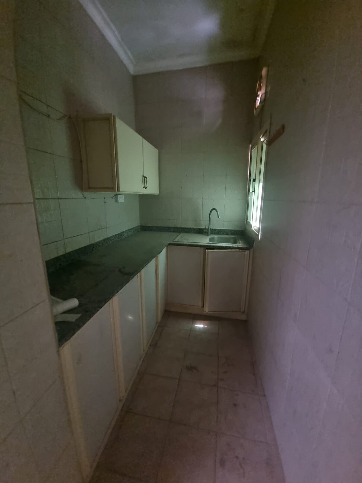 Gudaibiya, Apartments, Flats, Houses & Villas, BHD 135/month,  1 BR,  Un Furnished Family Flat For Rent In Hoora At Good Location