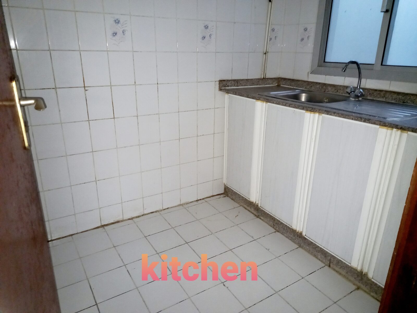 Gudaibiya, Apartments, Flats, Houses & Villas, BHD 100/month,  1 BR,  # 1 BEDROOM,1 BATHROOM,HALL,KITCHEN,SEPARATE ROOFTOP FLAT FOR RENT -100/BD#