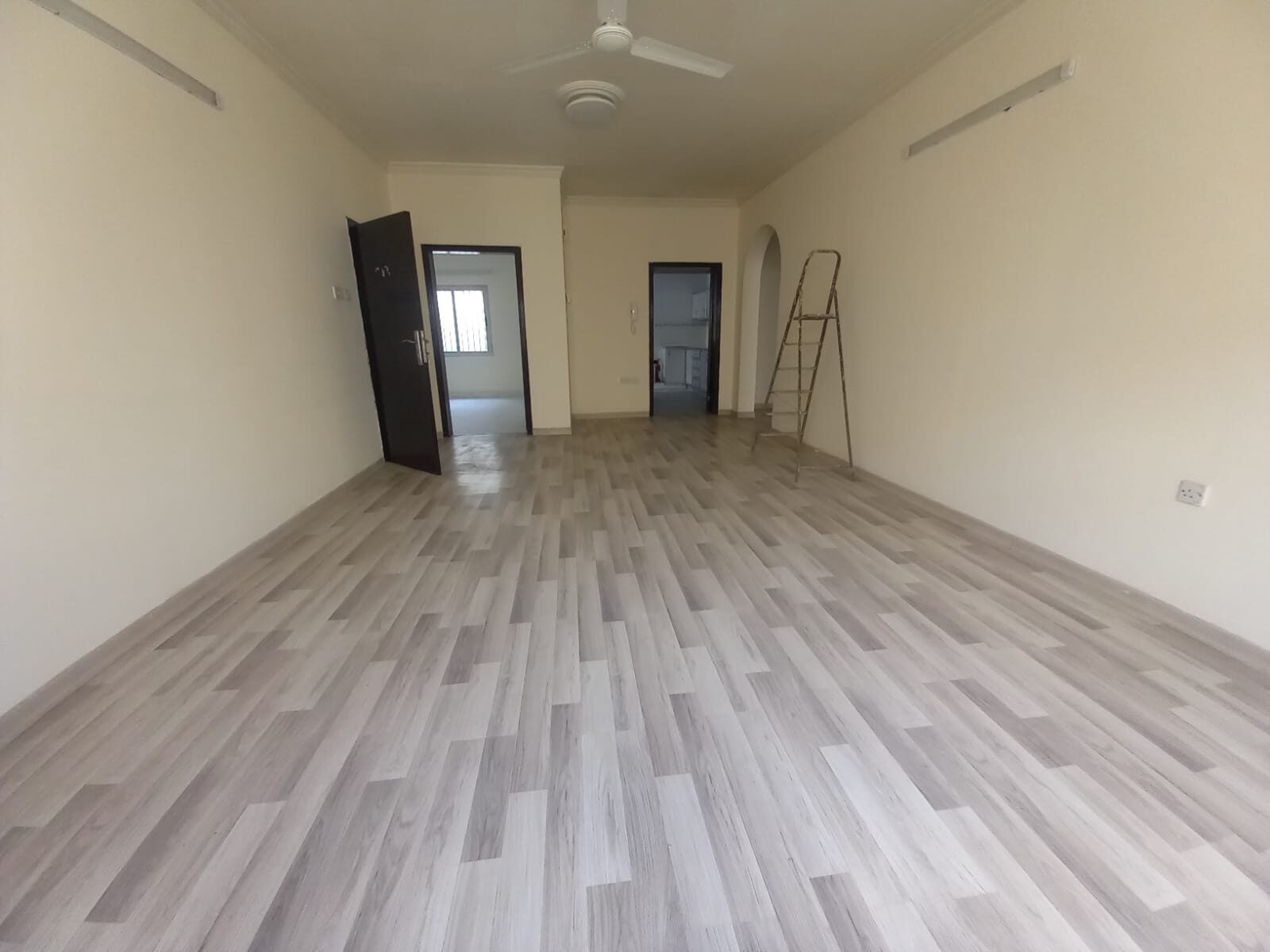 Adliya, Apartments, Flats, Houses & Villas, BHD 240/month,  3 BR,  # 3 BEDROOMS, 2 BATHROOMS,HALL,KITCHEN,FLAT FOR RENT-240/BD #
