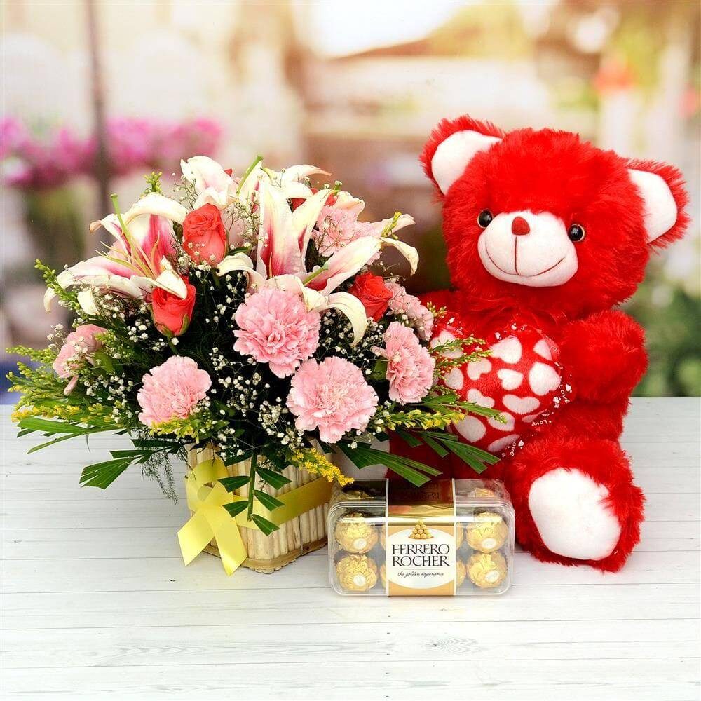 New Delhi, Florist, Best Gift Hampers Online | Same-Day Gift Hamper Delivery Across India