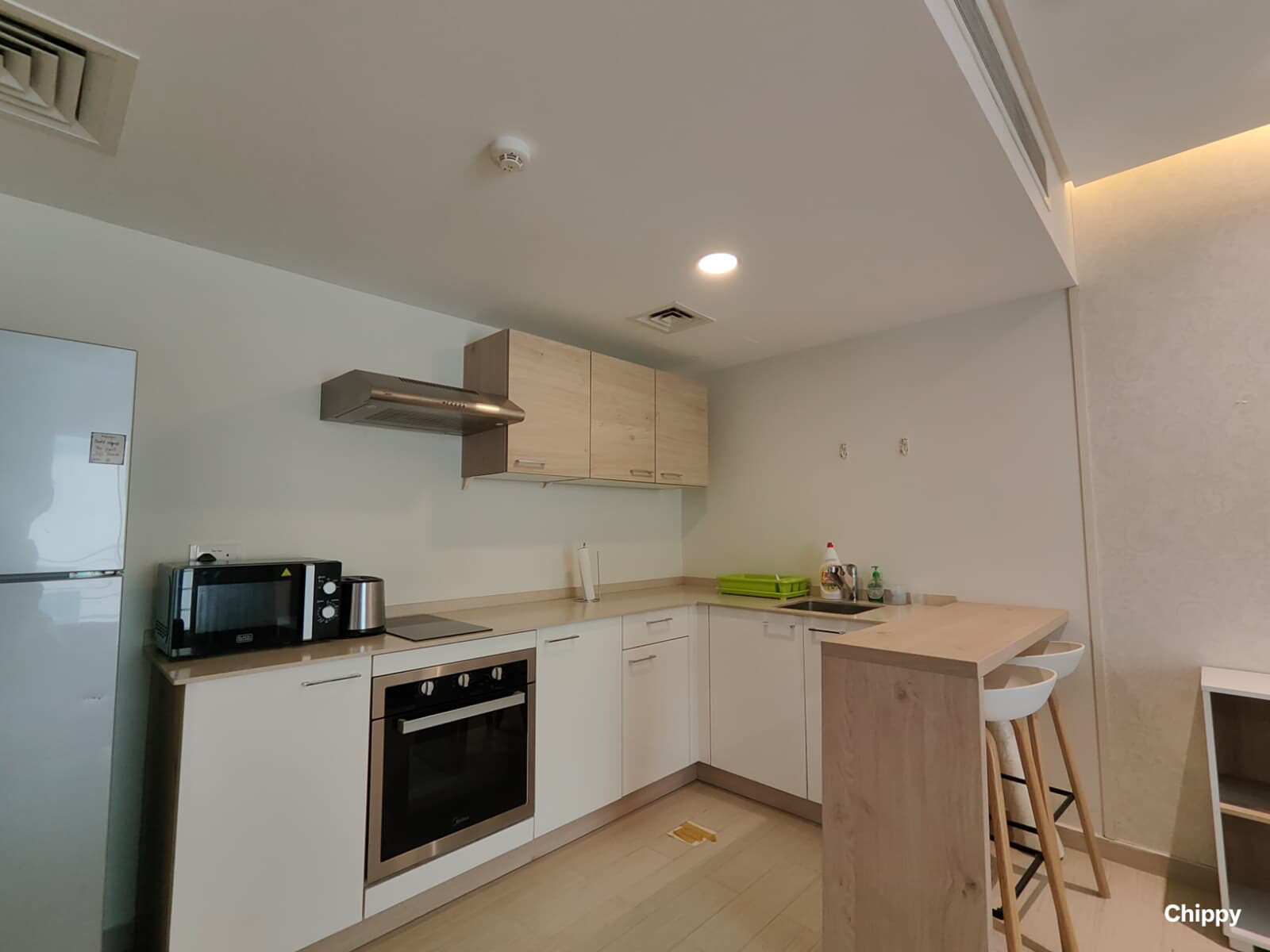 Busaiteen, Apartments, Flats, Houses & Villas, BHD 280/month,  Furnished,  1 BR,  Luxury Furnished Studio Apartment | Balcony | Pool & Gym | Busaiteen