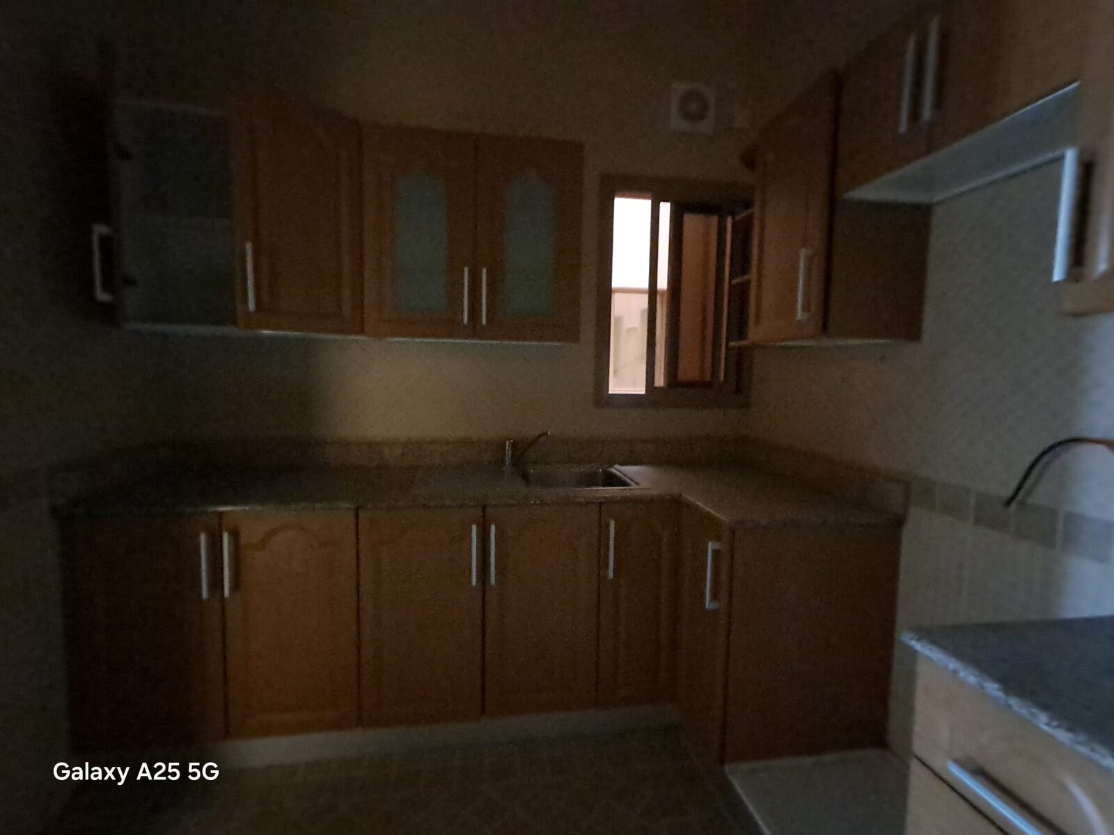Tubli, Apartments, Flats, Houses & Villas, BHD 230/month,  3 BR,  3 Bedroom Flat Semi Furnished In Tubli - 230 Without Ewa.