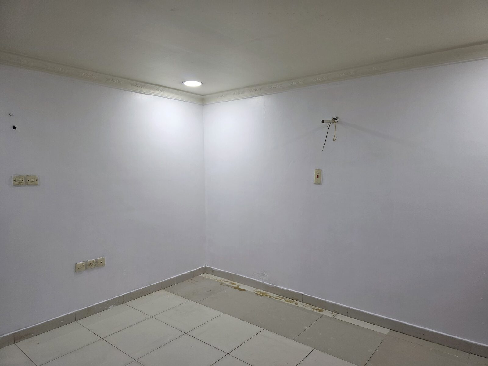 Dammam, Apartments, Flats, Houses & Villas, SAR 1400/month,  2 BR,  2 Room Flat Is Available For Rent (for Singles Not For Family)