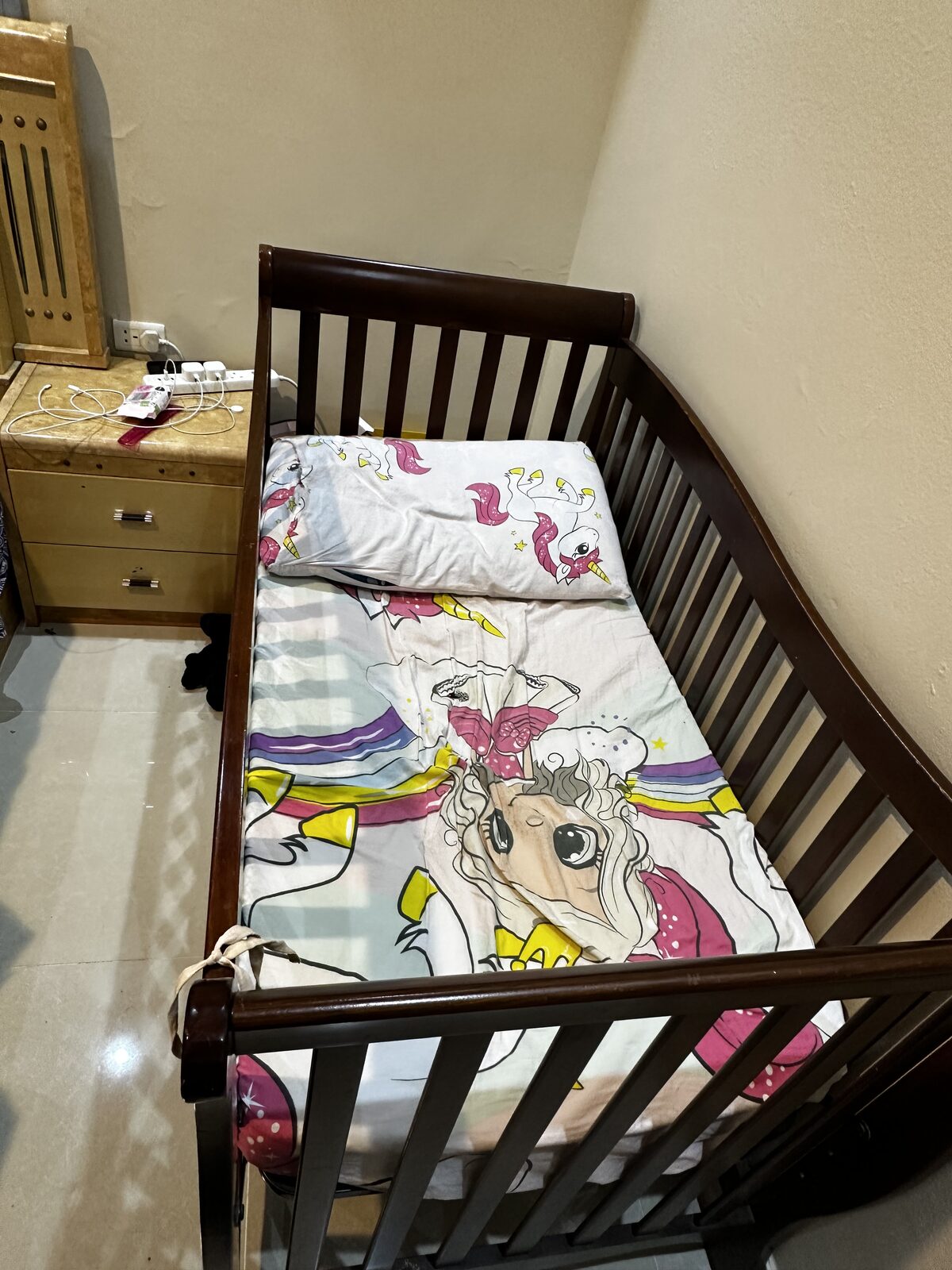 Riyadh, Household Items, SAR 1200,  Sofa,dinning Table For Sale And Cot