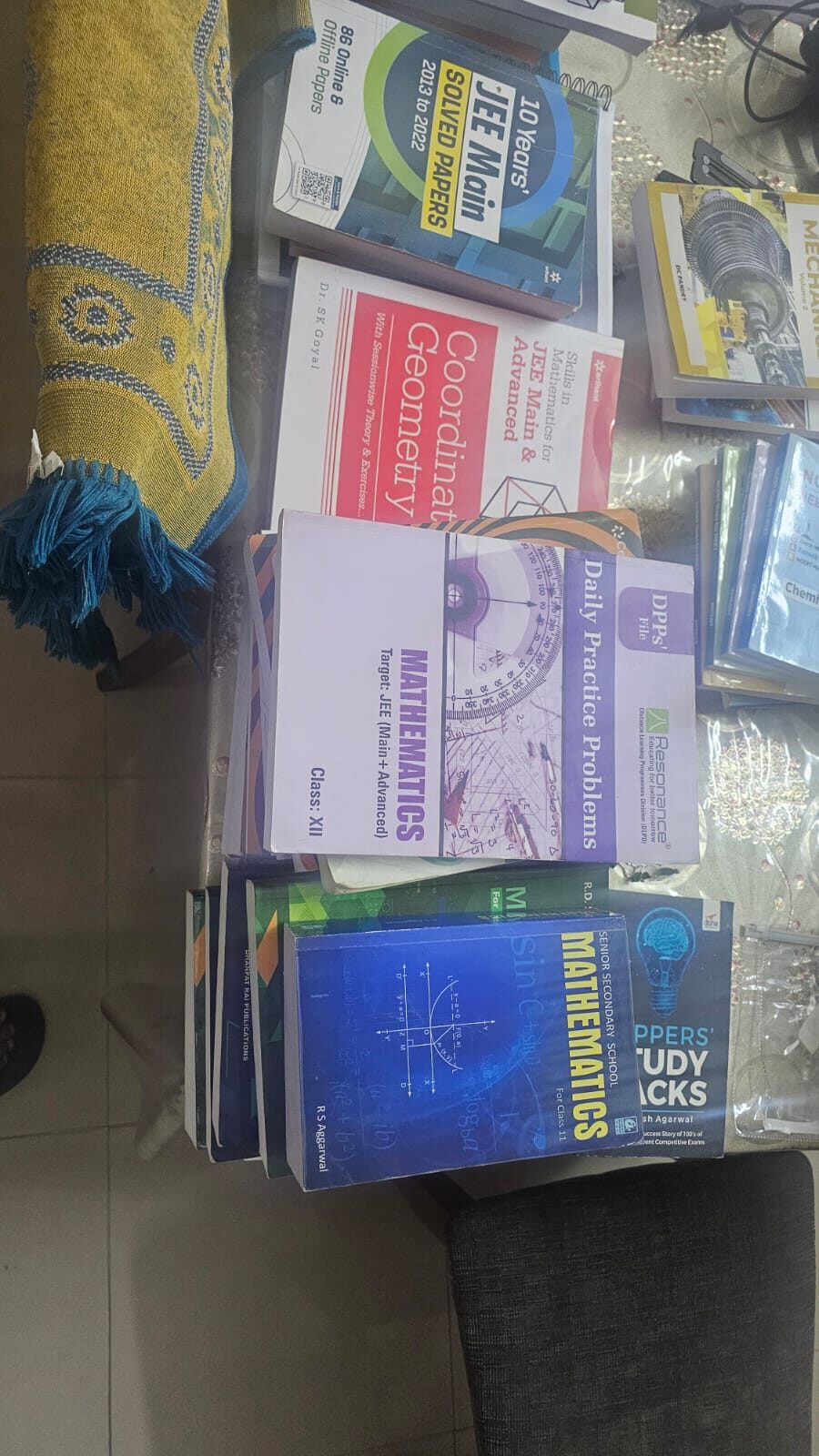 Riyadh, Books, SAR 100,  Remaining Used JEE And NEET Competitions Books Available For Study