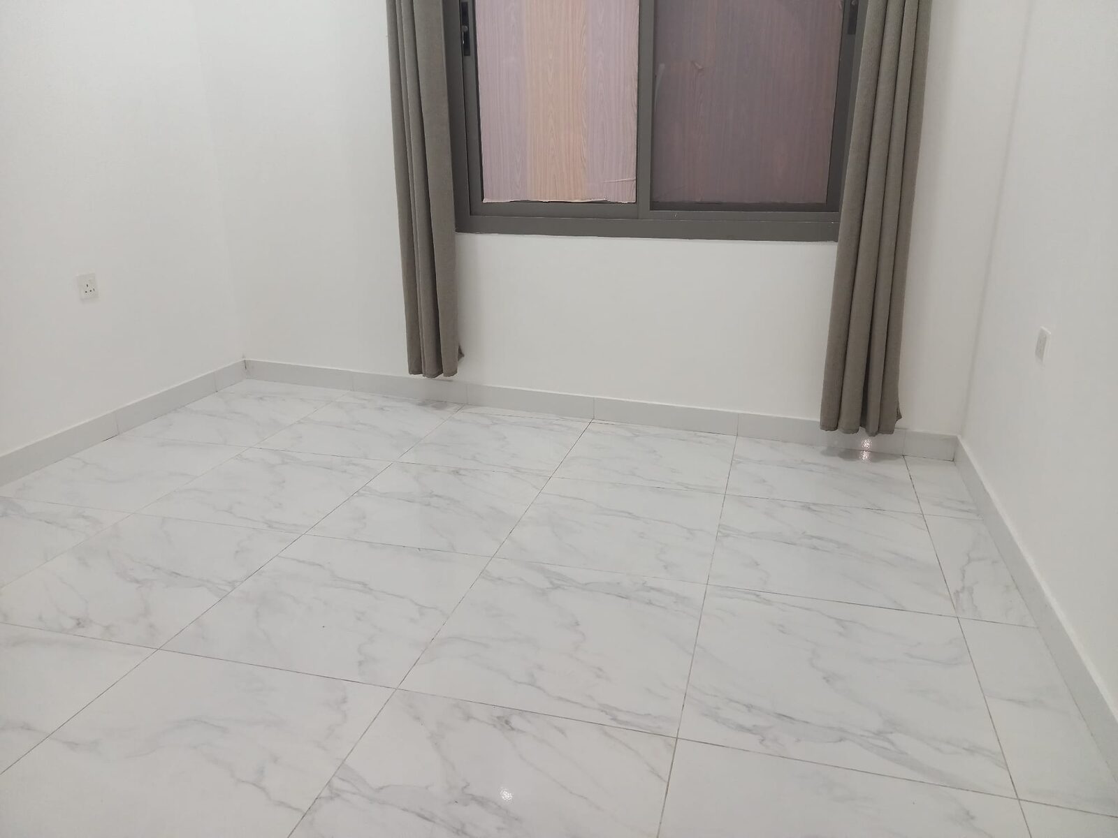 Manama, Apartments, Flats, Houses & Villas, BHD 140/month,  Studio,  # STUDIO FLAT WITH A/C,EWA UNLIMITED FOR RNT IN MANAMA GATE -140/BD#