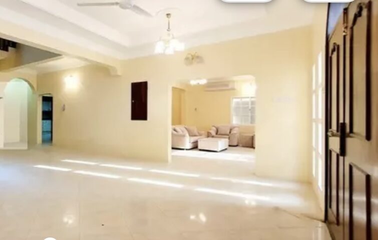 Manama, Apartments, Flats, Houses & Villas, BHD 880/month,  Furnished,  350 Sq. Meter,  Exclusive Villa For Rent