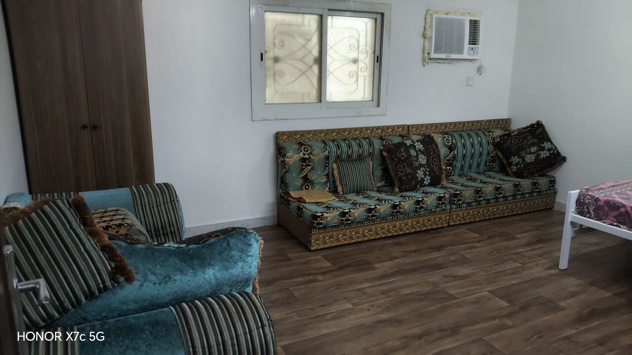 Bani Malik, Rooms for Rent, SAR 900/month,  Furnished,  Room Available In Bani Malik With Separate Bathroom