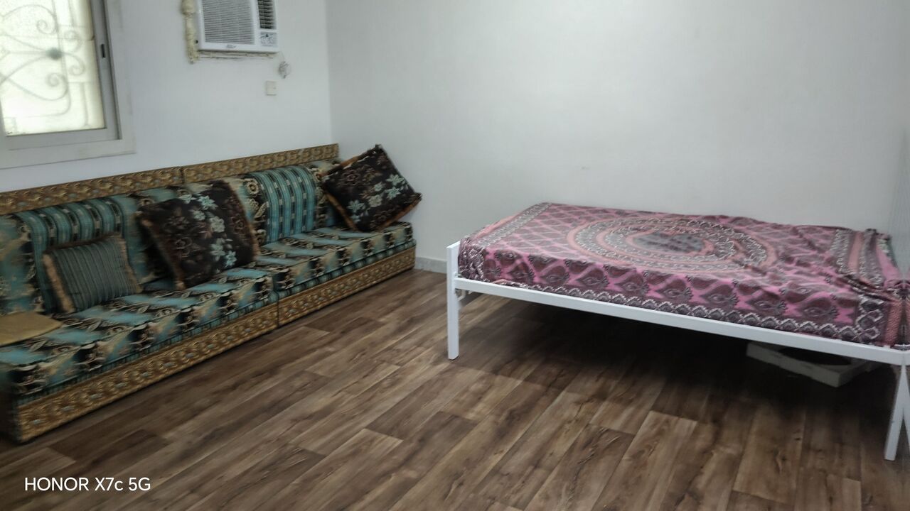 Bani Malik, Rooms for Rent, SAR 900/month,  Furnished,  Room Available In Bani Malik With Separate Bathroom