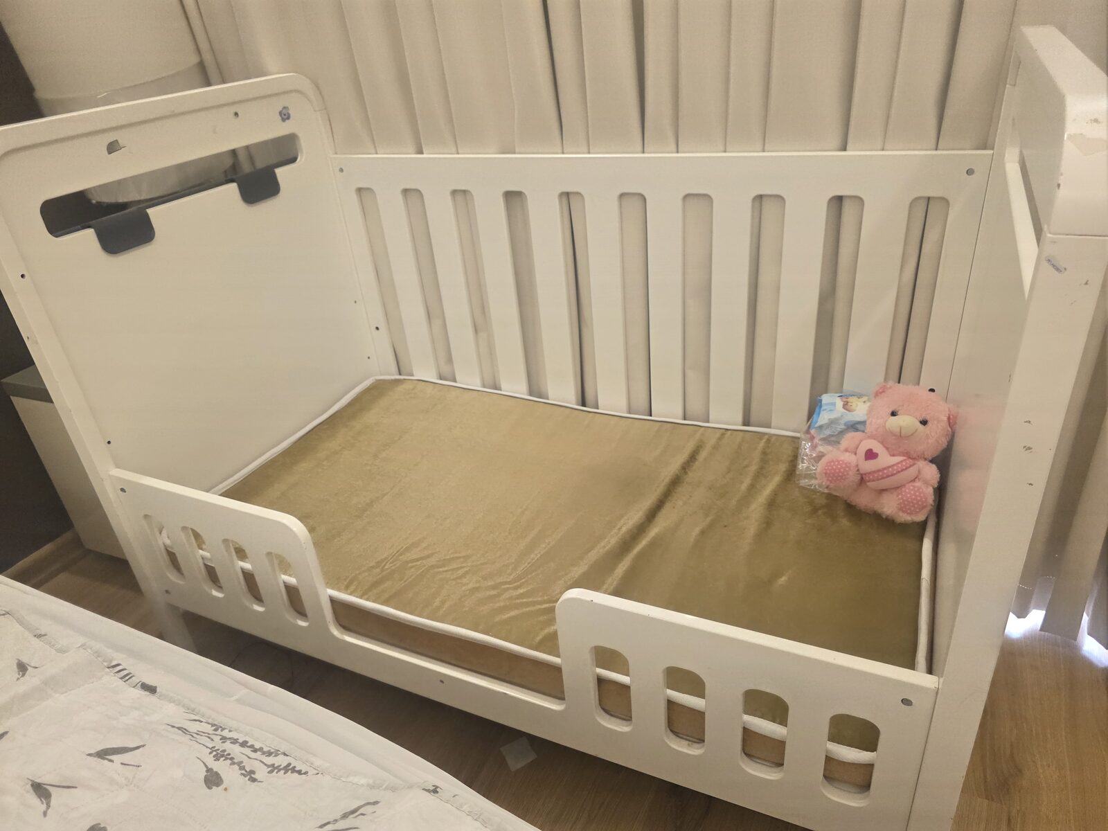 Hamad Town, Baby & Kid Stuff, BHD 20,  Baby Cot And Bed For Urgent Pickup