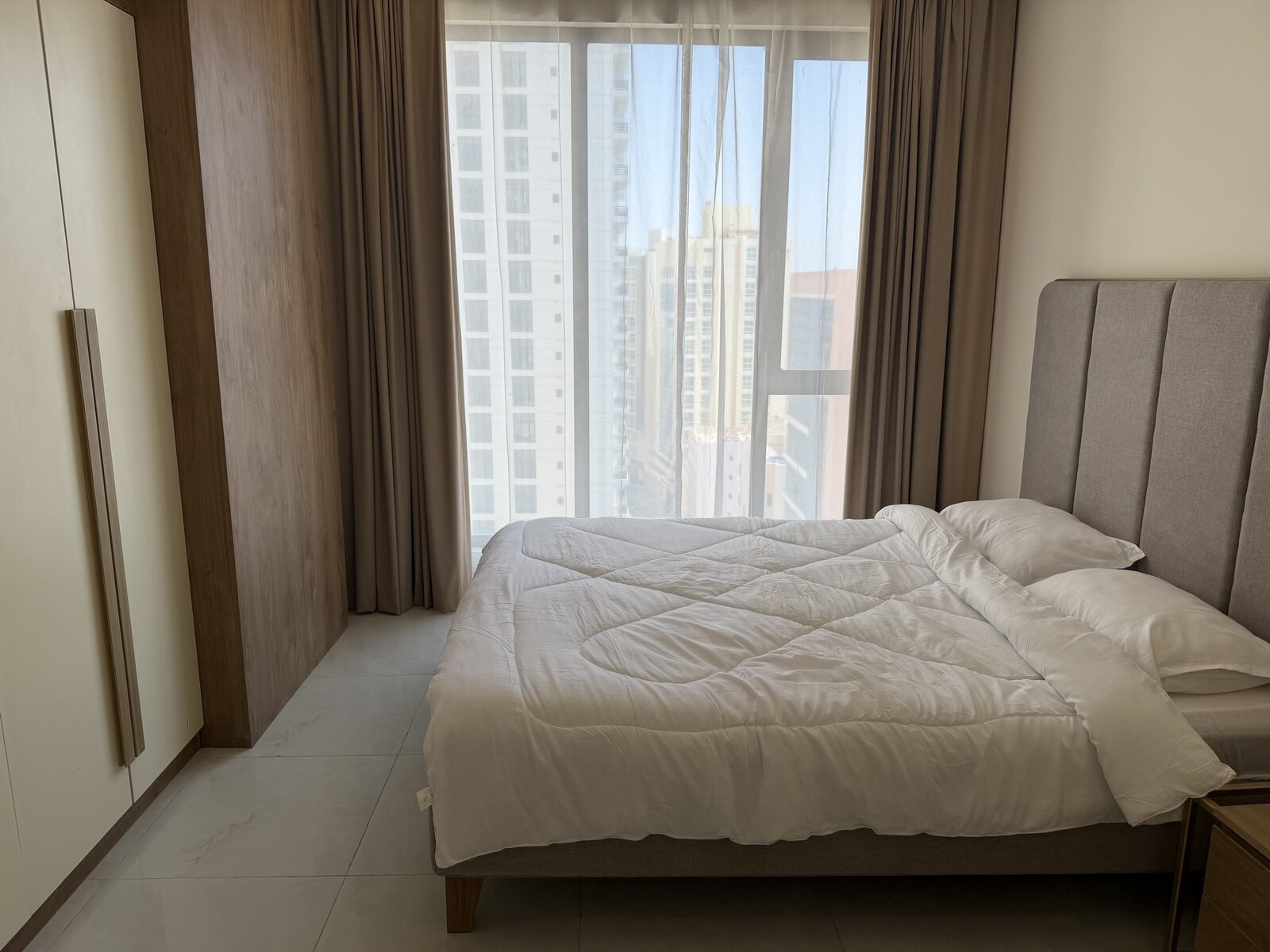 Juffair, Apartments, Flats, Houses & Villas, BHD 175/month,  Room For Rent In 2 Bhk Apartment In Juffair