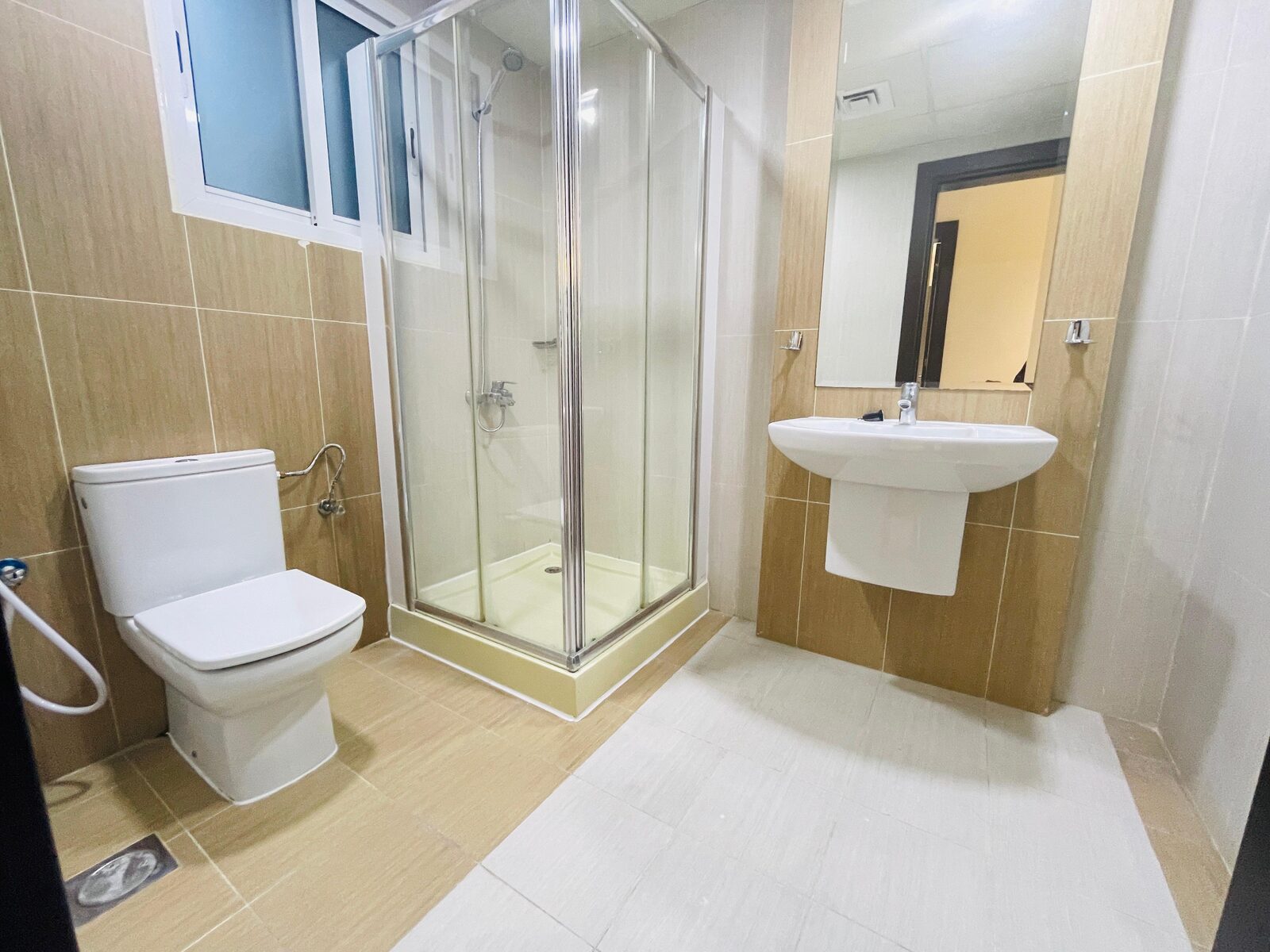 Manama, Apartments, Flats, Houses & Villas, BHD 600/month,  Furnished,  3 BR,  150 Sq. Meter,  Furnished 3bhk Apartment In Seef