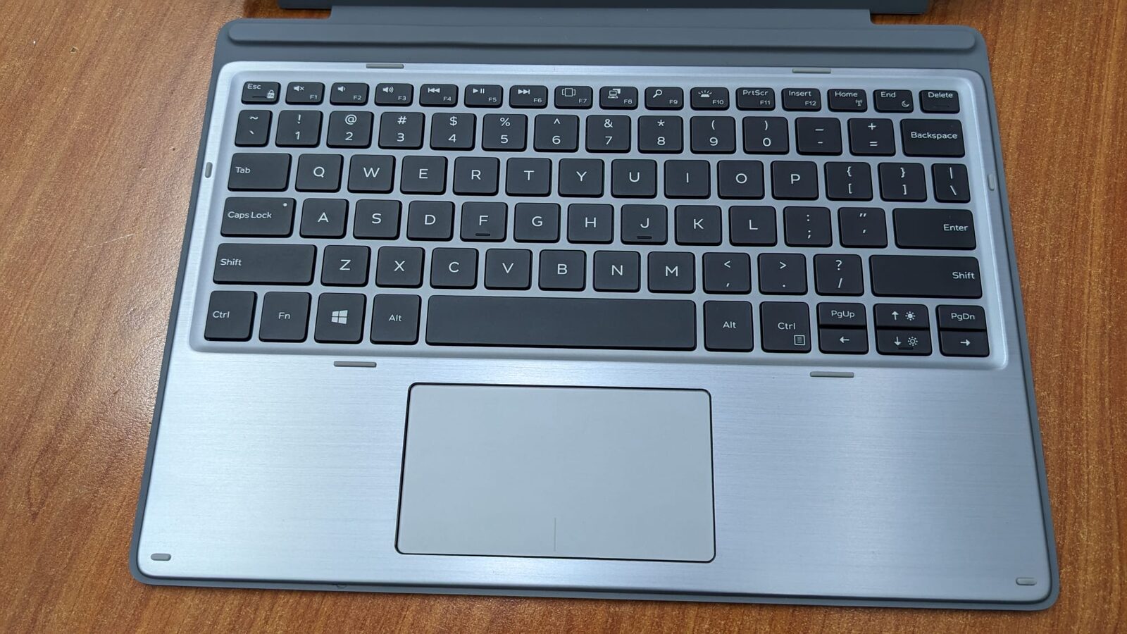 Manama, Tablet Computers, BHD 143,  DELL Core I5 10th Gen 2in1 Detachable Touch Laptop+Tablet 16GB Ram SSD 35x Fast FREE Gifts