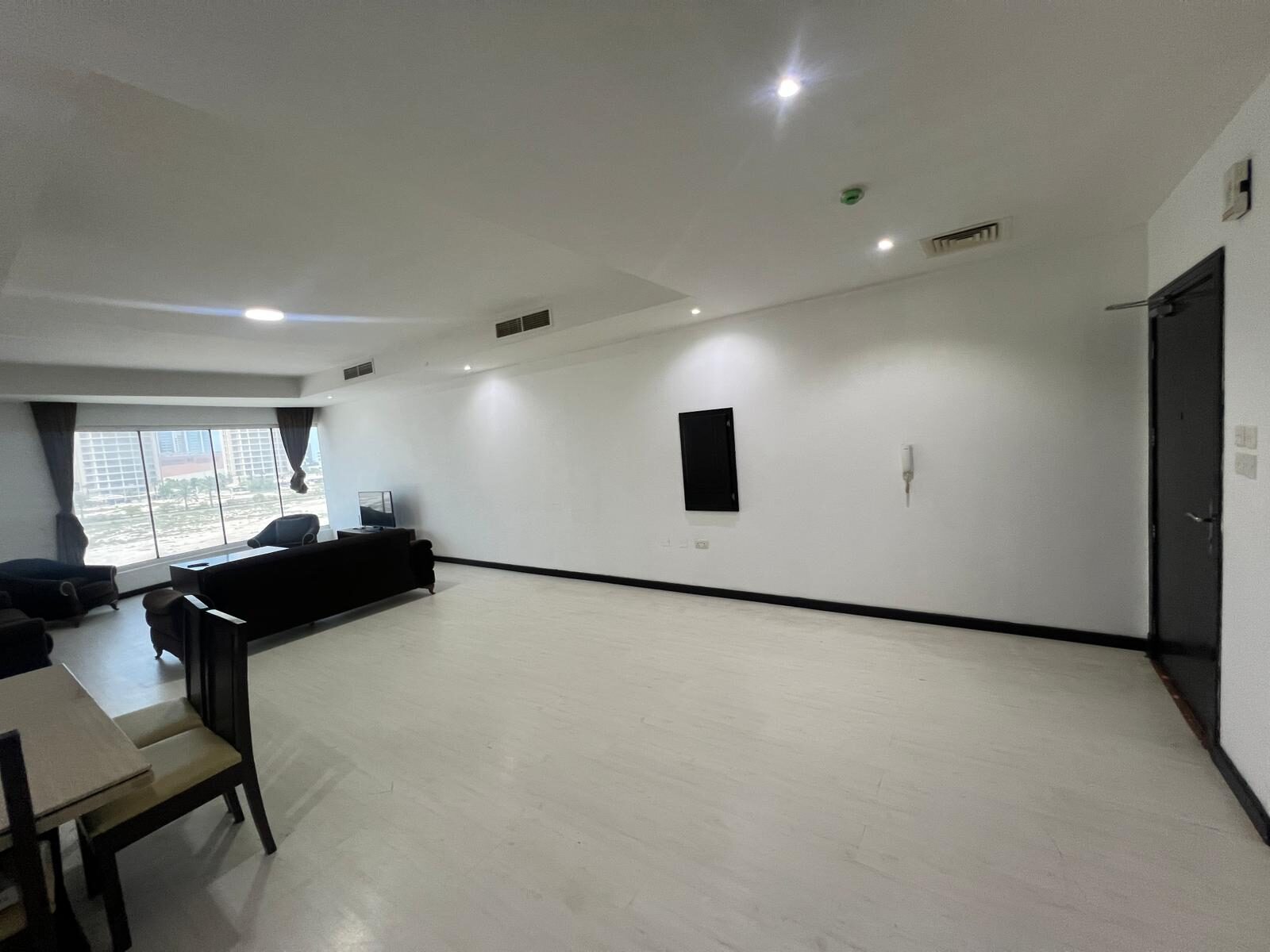 Burhama, Apartments, Flats, Houses & Villas, BHD 300/month,  Furnished,  2 BR,  Spacious Apartment For Rent In Burhama
