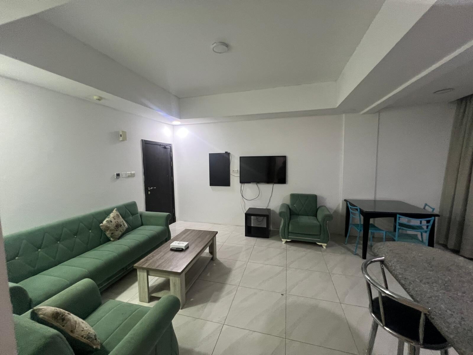 Al Seef, Apartments, Flats, Houses & Villas, BHD 280/month,  Furnished,  2 BR,  Apartment For Monthly Rent In Seef | Housekeeping Included |
