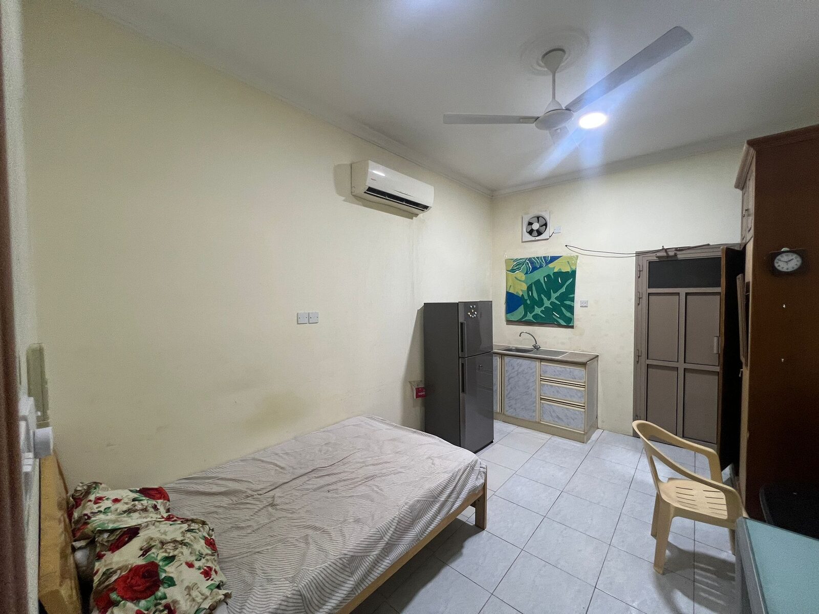 Manama, Apartments, Flats, Houses & Villas, BHD 125/month,  Furnished,  Studio,  Flat For Rent In Sahala Near Khamis