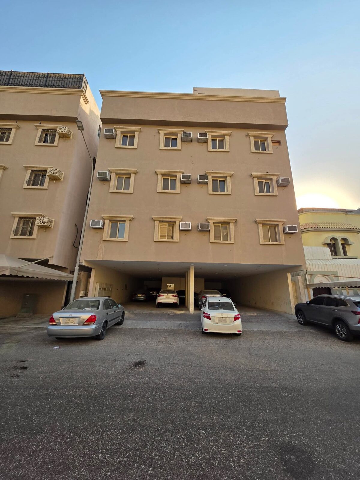 Khobar, Apartments, Flats, Houses & Villas, 3 BR,  3 BR Very Clean Family Apartment For Rent In Al Khobar &ndash; 24,600 SAR/Year